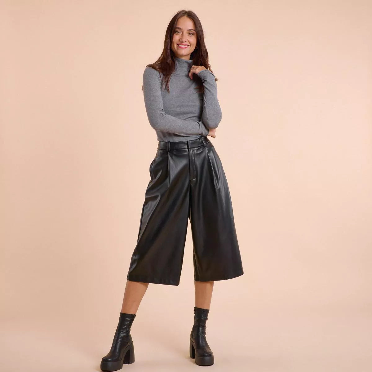 Sweewe Faux Leather Cropped Trousers in Black - clever alice