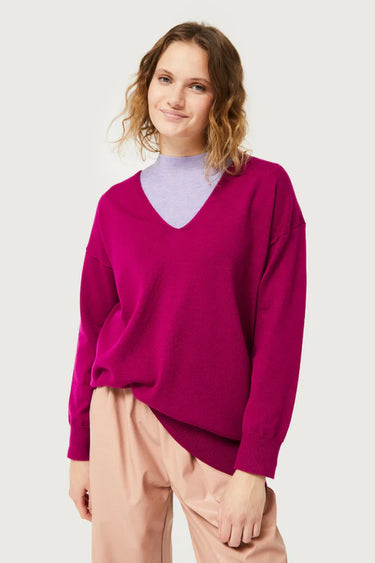 Compania Fantastica V-Neck Knitted Sweater in Magenta