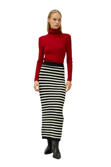 Compania Fantastica Red Turtleneck Top