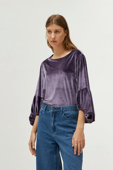 Compania Fantastica Purple puff sleeve velvet top