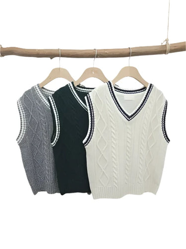 Clever Alice Via Twist Vest in Green or Ivory