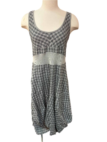 Inizio Linen Textured Dress in Grey 